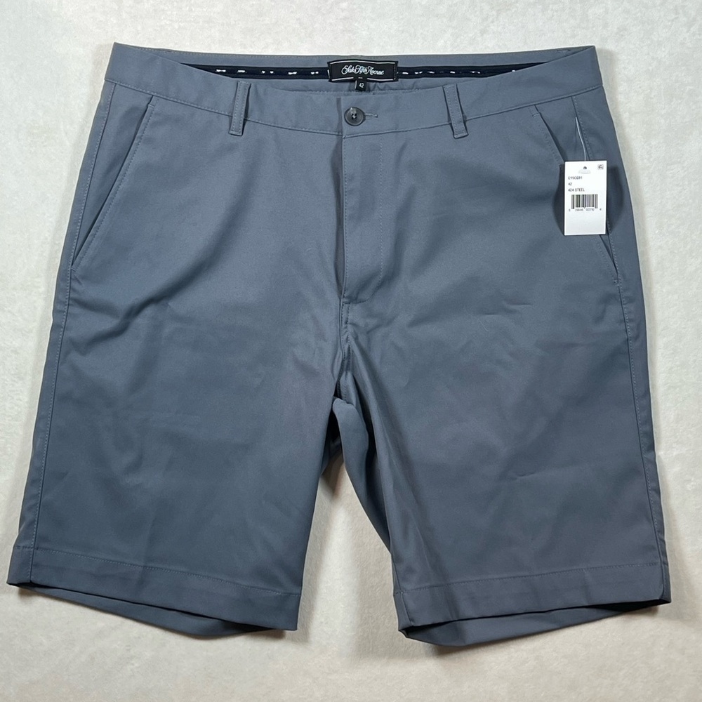 NWT Saks Fifth Avenue 42W Steel Gray Performance Wicking Classic Chino Shorts